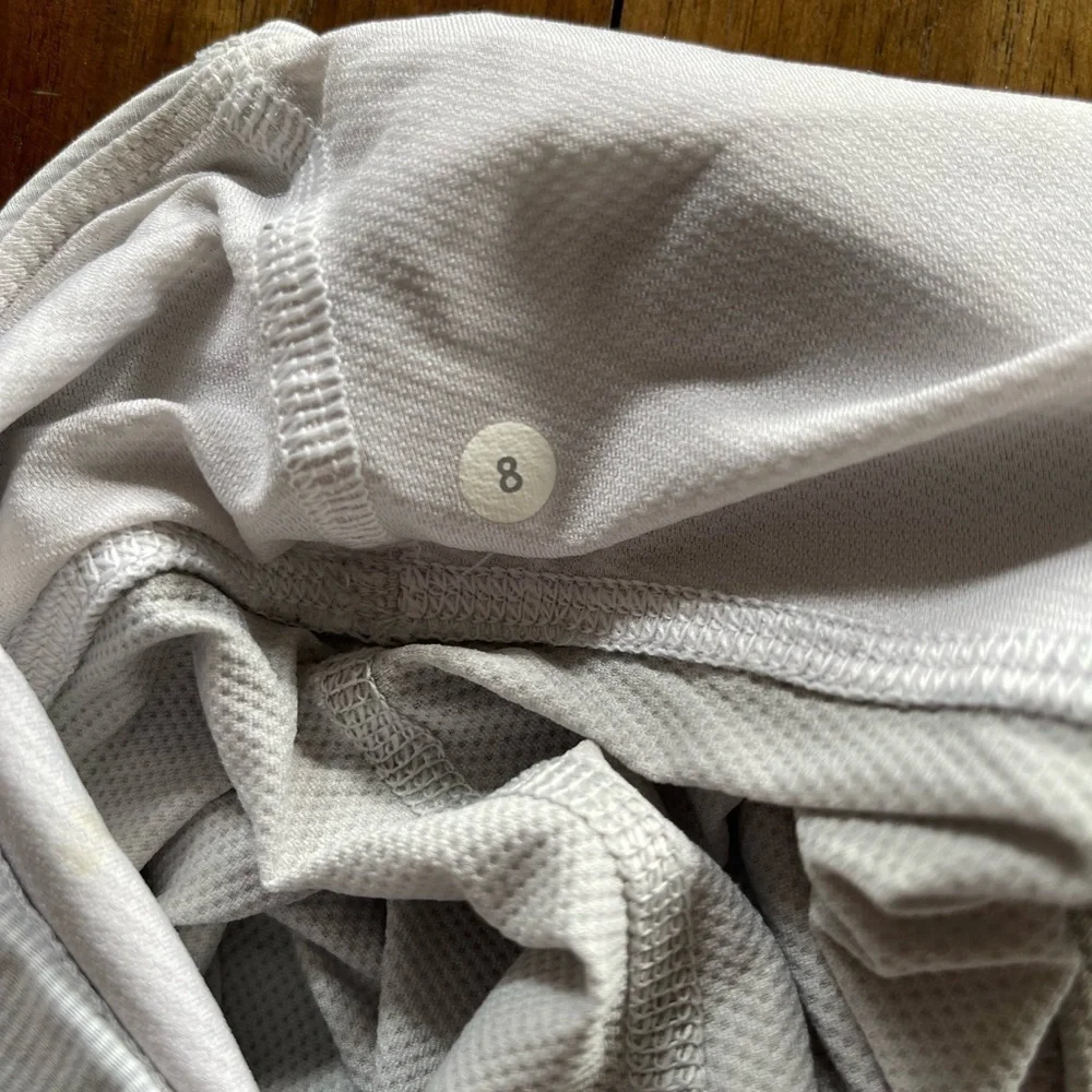 lululemon athletica hello this